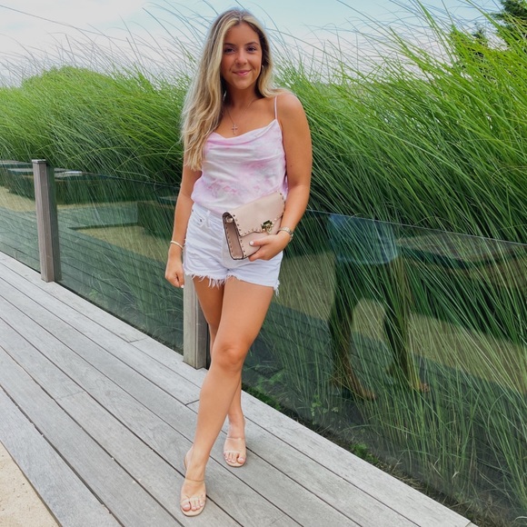 ★ ABOUT ME ★ - Picture 1 of 7